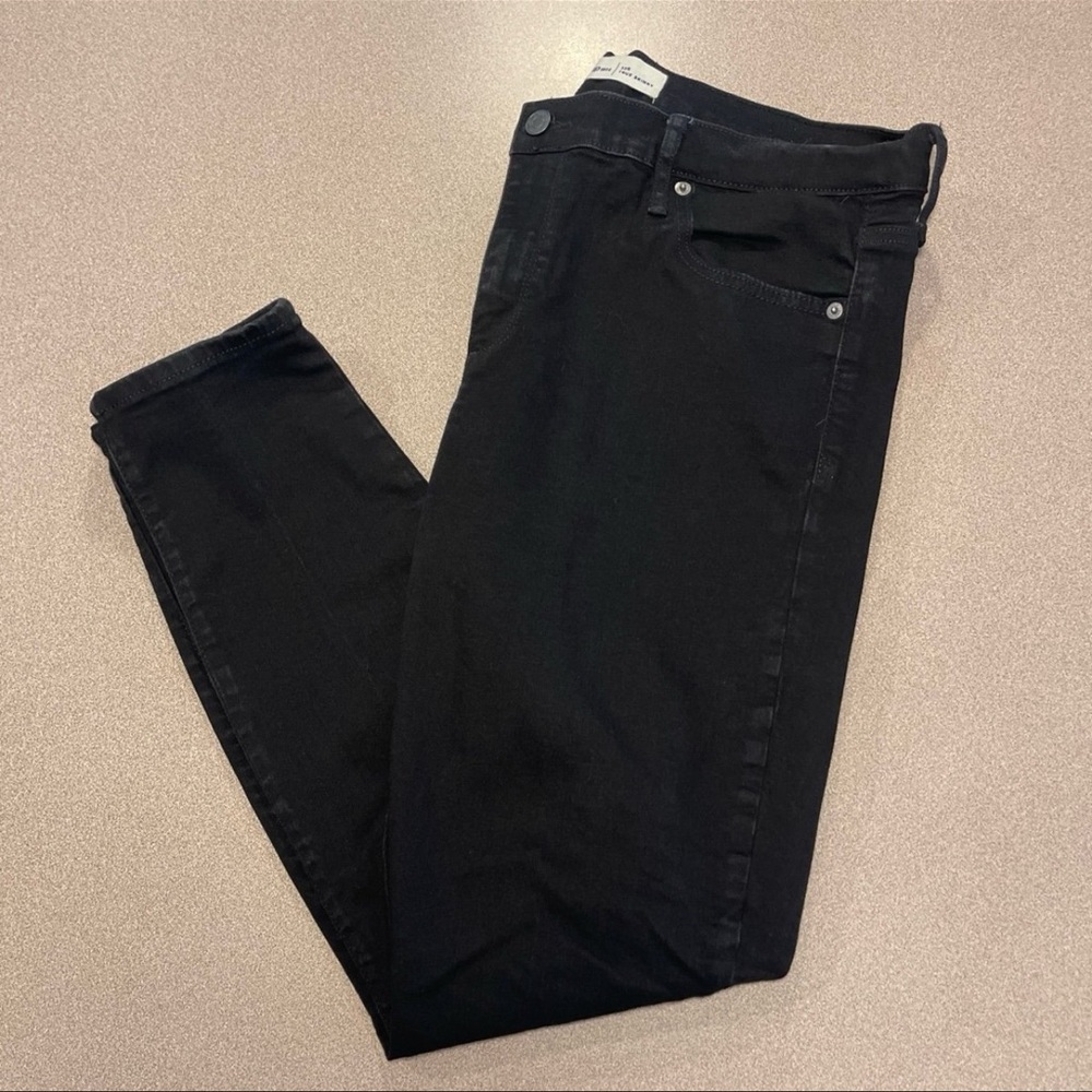 Gap Black women's jeans true skinny size 33 regular